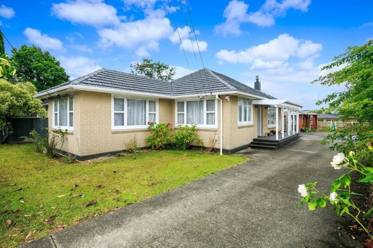 Photo of property in 672 Te Atatu Road, Te Atatu Peninsula, Auckland, 0610