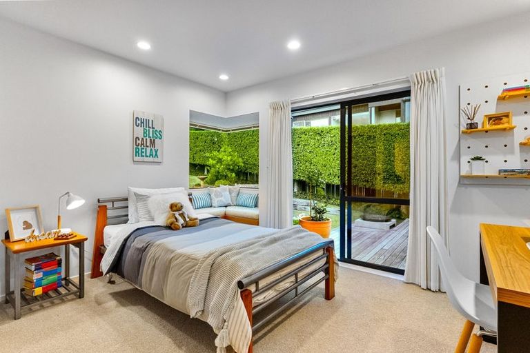 Photo of property in 43 Braemar Road, Rothesay Bay, Auckland, 0630