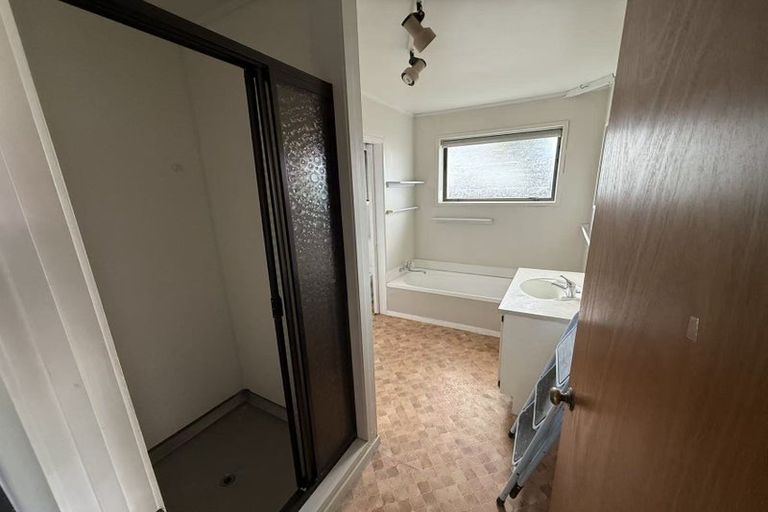 Photo of property in 63a Strid Road, Te Atatu South, Auckland, 0610