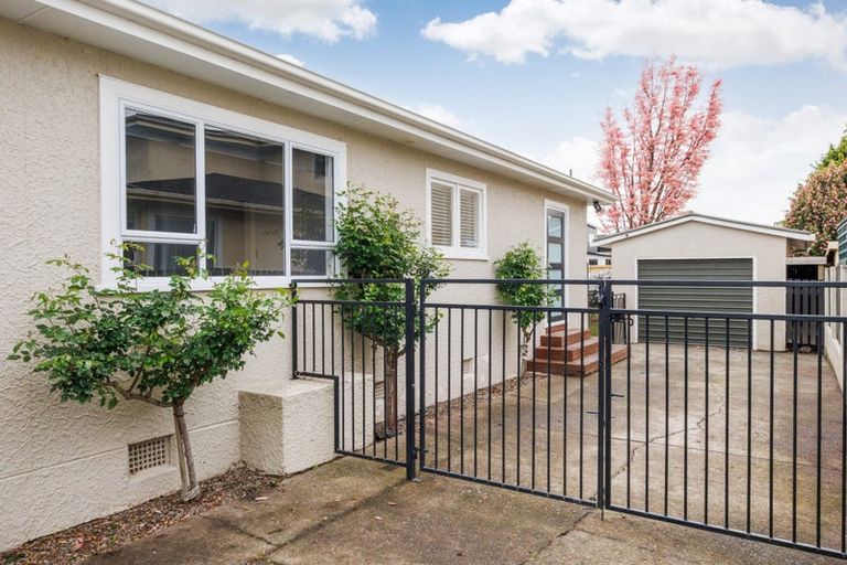 Photo of property in 7 Stirling Crescent, Hokowhitu, Palmerston North, 4410