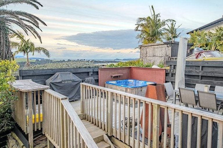 Photo of property in 10 Goffe Drive, Haruru, 0204