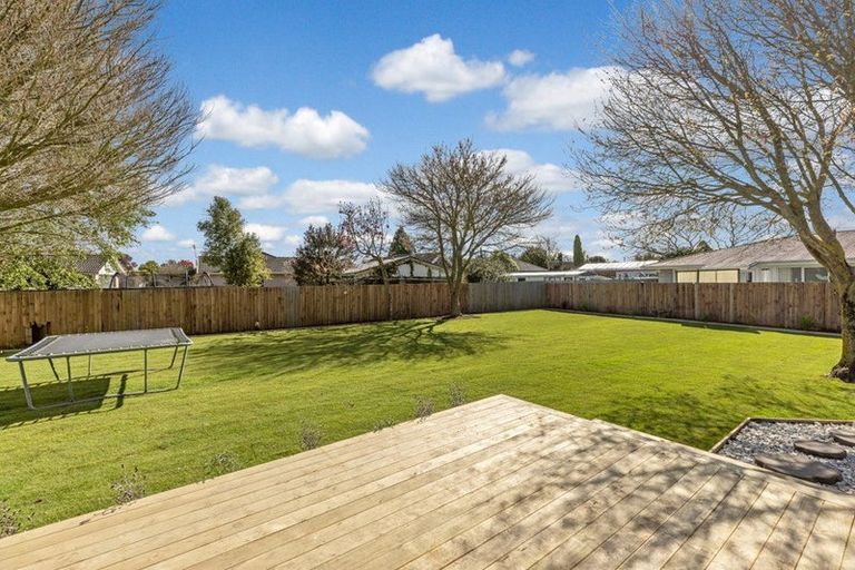 Photo of property in 10 Mckellar Place, Hornby, Christchurch, 8042