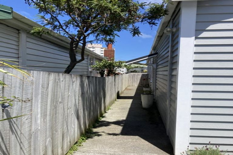 Photo of property in 3 Carrington Street, Mount Cook, Wellington, 6021