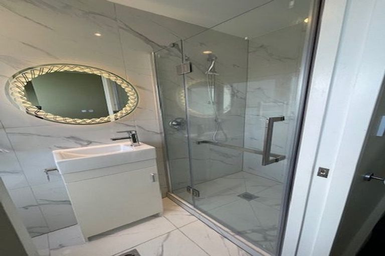 Photo of property in 10a Marie Crescent, Te Atatu South, Auckland, 0610