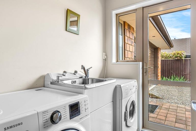 Photo of property in 8 Elm Drive, Rangiora, 7400