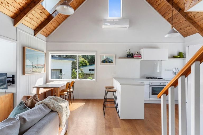 Photo of property in 164 Bambury Place, Onemana, Whangamata, 3691
