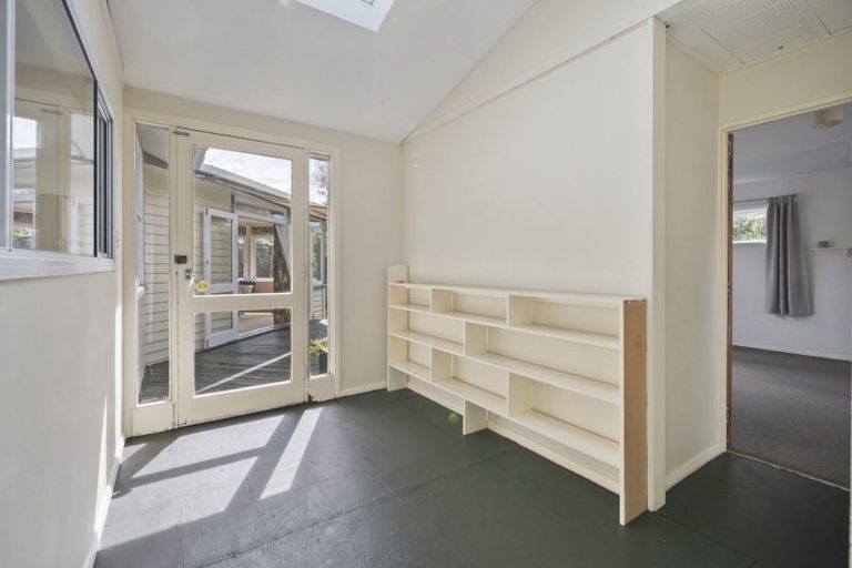 Photo of property in 393 Aokautere Drive, Aokautere, Palmerston North, 4471