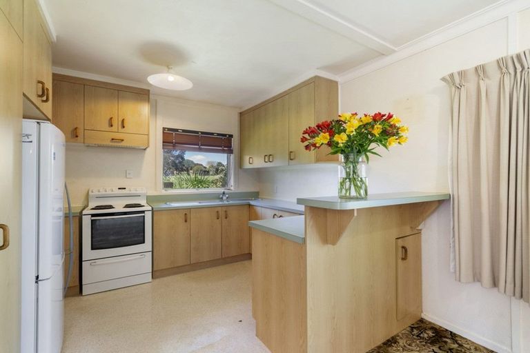 Photo of property in 107 Muir Avenue, Mangere Bridge, Auckland, 2022