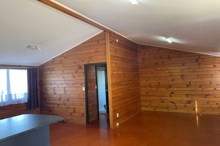 Photo of property in 4 Moxham Grove, Massey, Auckland, 0614