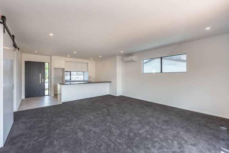 Photo of property in 257a Edgeware Road, Edgeware, Christchurch, 8013