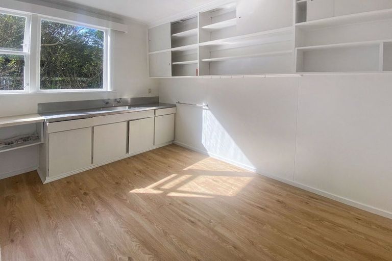 Photo of property in 1/11 Corunna Avenue, Newtown, Wellington, 6021