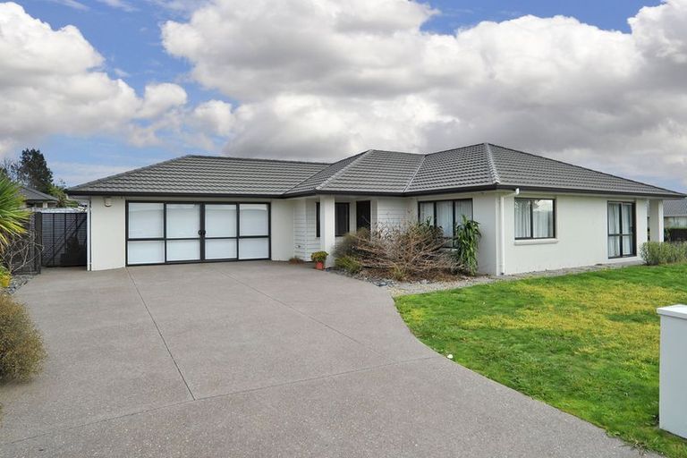 Photo of property in 224 Harbourside Drive, Karaka, Papakura, 2113