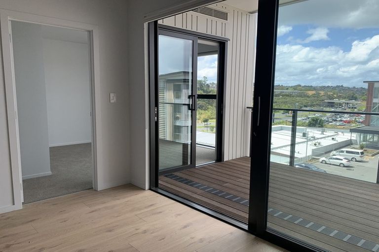 Photo of property in 318/3 Kaipiho Lane, Albany, Auckland, 0632
