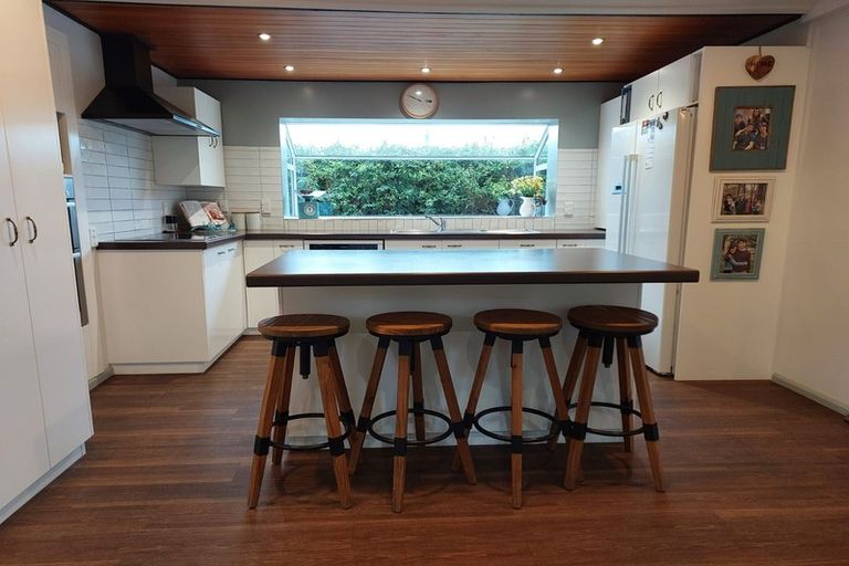 Photo of property in 62 Palatine Terrace, Saint Martins, Christchurch, 8022