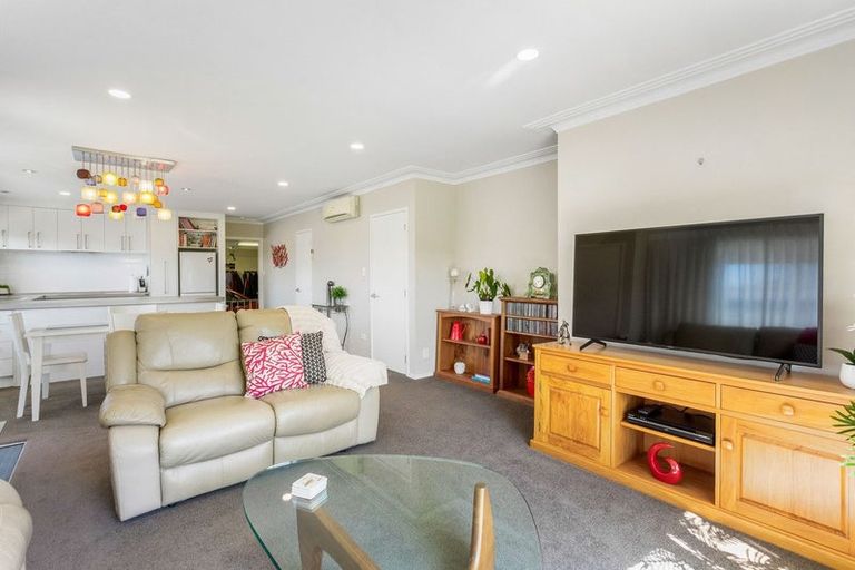 Photo of property in 1/6 Manuka Street, Orewa, 0931
