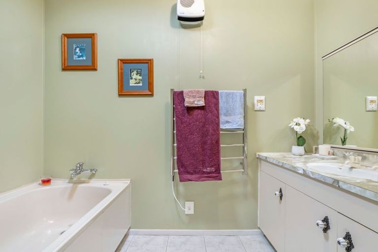 Photo of property in 18b Gillam Crescent, Springfield, Rotorua, 3015