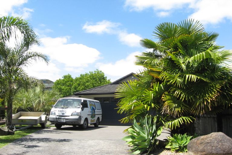 Photo of property in 17 Garden Terrace, Pukekohe, 2120