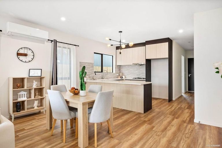 Photo of property in 28b Goodfellow Lane, Flat Bush, Auckland, 2019