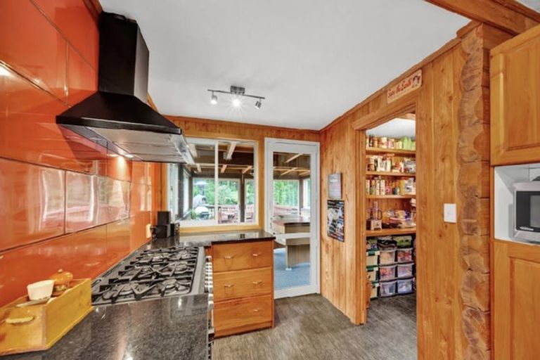 Photo of property in 922 Pembroke Road, Pembroke, Stratford, 4391