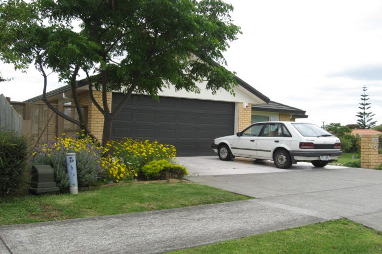 Photo of property in 6 Norwalk Crescent, Mangere, Auckland, 2022
