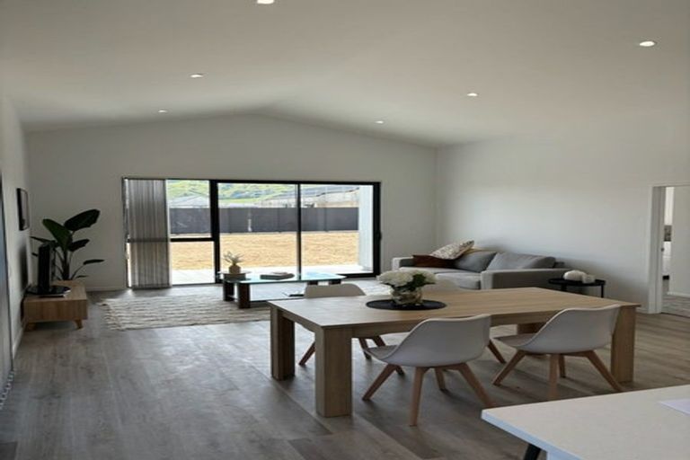 Photo of property in 29 Mataikokako Loop, Kawakawa Bay, 2585
