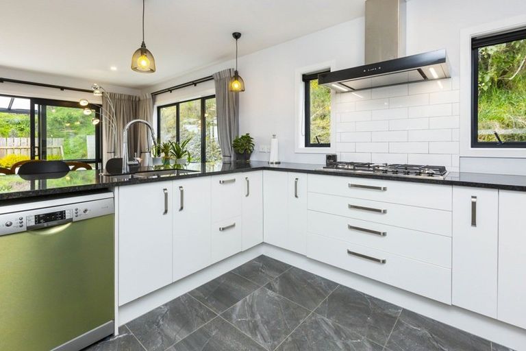 Photo of property in 125 Riverstone Drive, Riverstone Terraces, Upper Hutt, 5018