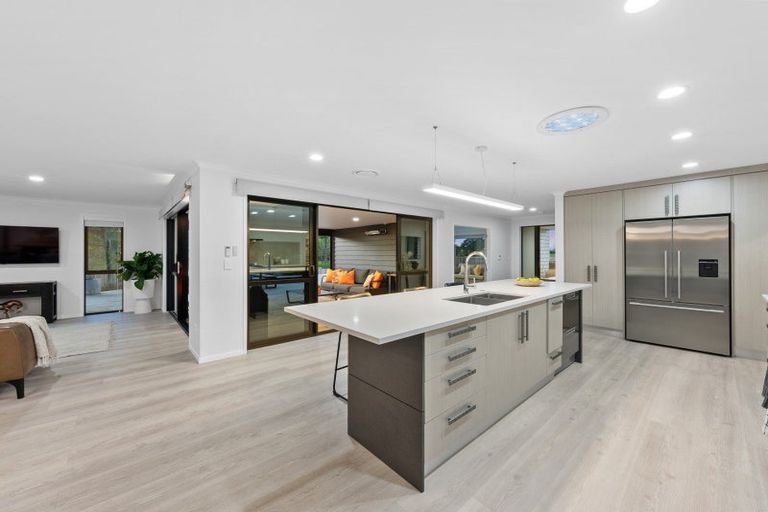 Photo of property in 11 Meadowbrook Place, Buckland, Pukekohe, 2677