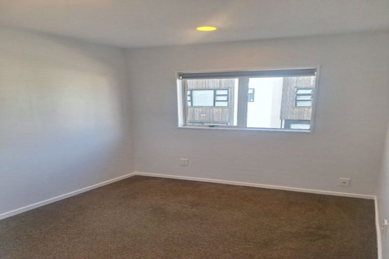 Photo of property in 3/8 Waldie Grove, Avalon, Lower Hutt, 5011