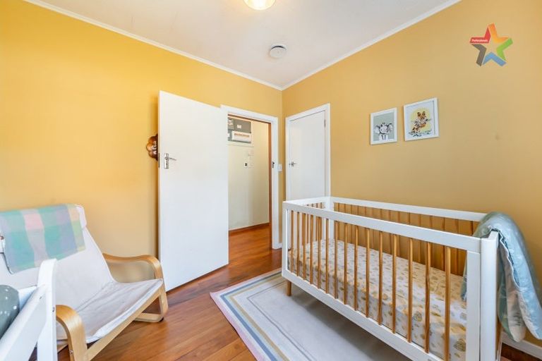 Photo of property in 3 Gibbs Crescent, Wainuiomata, Lower Hutt, 5014