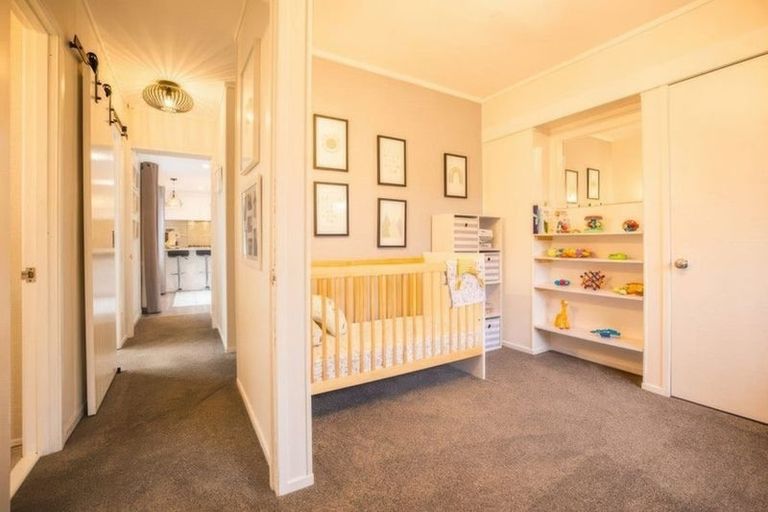 Photo of property in 279 Royal Road, Massey, Auckland, 0614