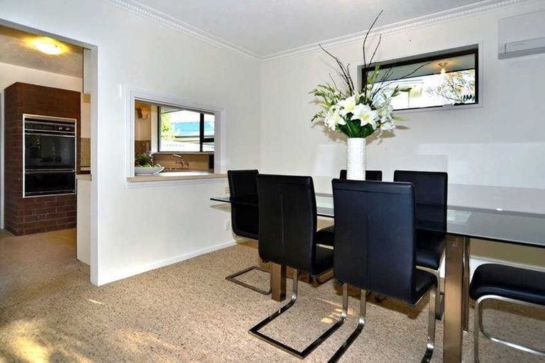 Photo of property in 10 Rembrandt Place, Burnside, Christchurch, 8053