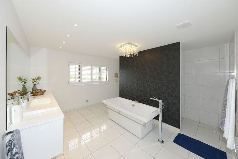 Photo of property in 132 Hussey Road, Northwood, Christchurch, 8051