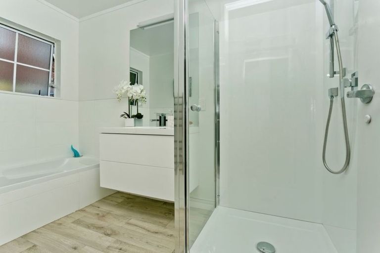 Photo of property in 1/5 Glamorgan Drive, Torbay, Auckland, 0630