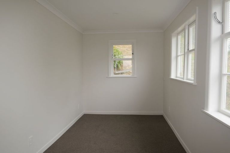 Photo of property in 167 The Ridgeway, Mornington, Wellington, 6021