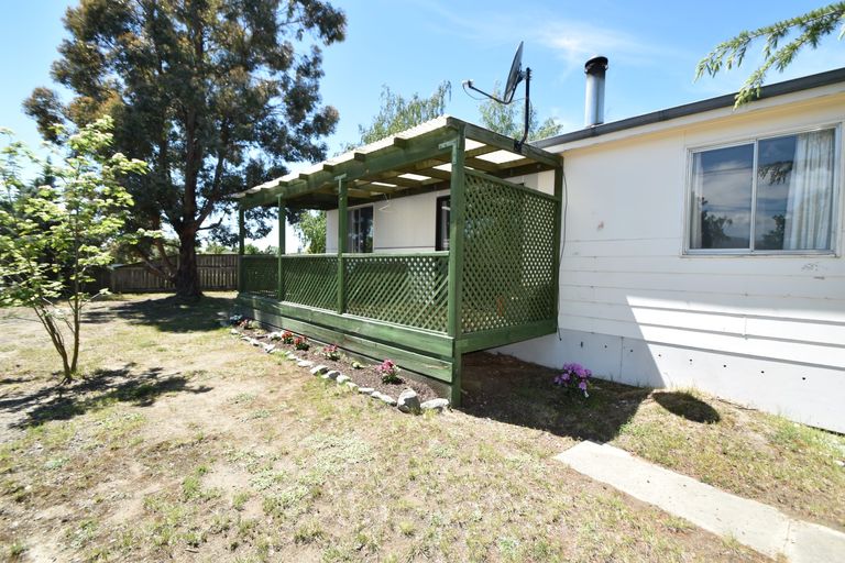 Photo of property in 38 Simons Street, Twizel, 7901