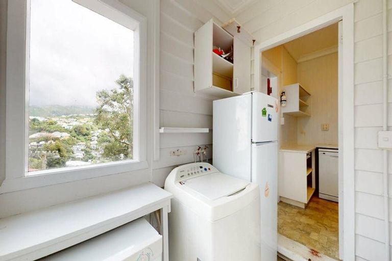 Photo of property in 132-136 Washington Avenue, Brooklyn, Wellington, 6021