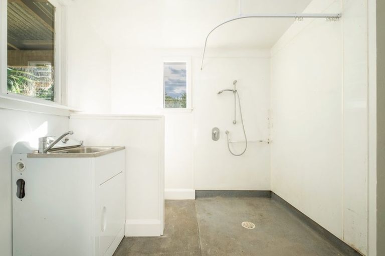 Photo of property in 215 Olliviers Road, Linwood, Christchurch, 8011