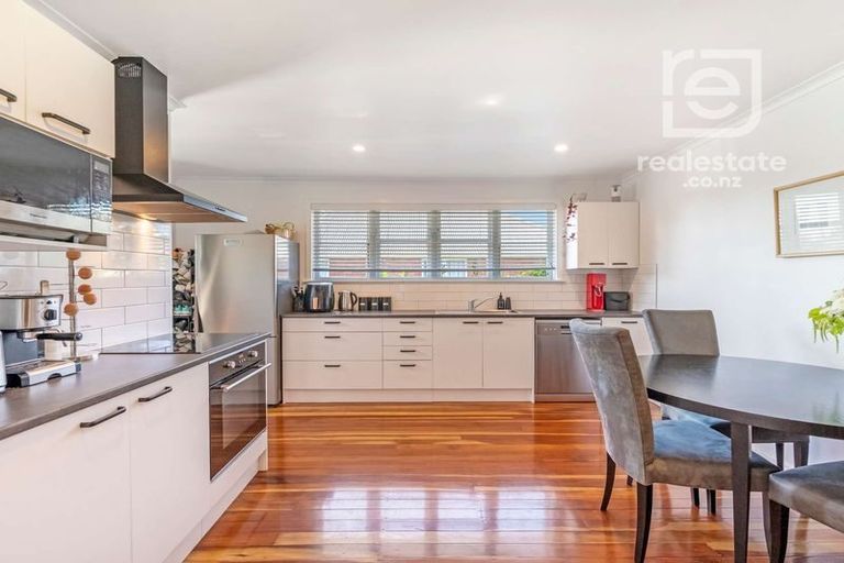 Photo of property in 112 Geddis Avenue, Maraenui, Napier, 4110