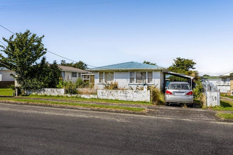 Photo of property in 6 Fitzgerald Avenue, Kaponga, Hawera, 4679
