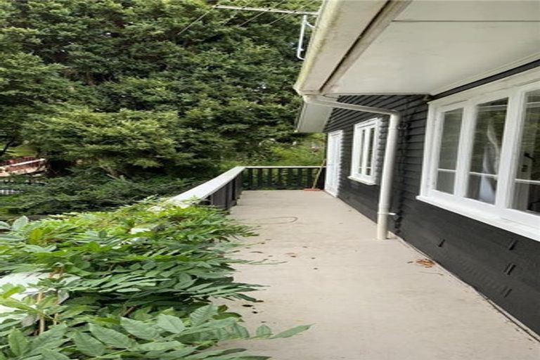 Photo of property in 32 Shetland Street, Glen Eden, Auckland, 0602