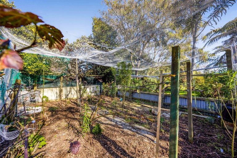 Photo of property in 35 Smith Street, Waverley, 4510