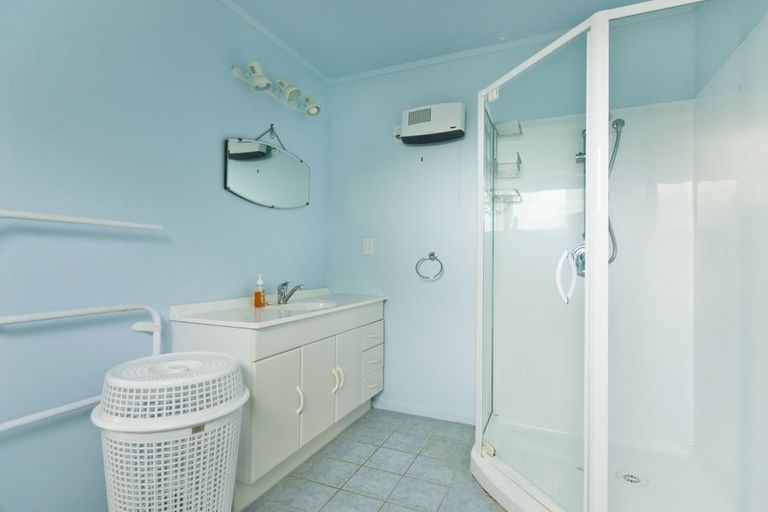 Photo of property in 12 Rugby Place, Te Kamo, Whangarei, 0112