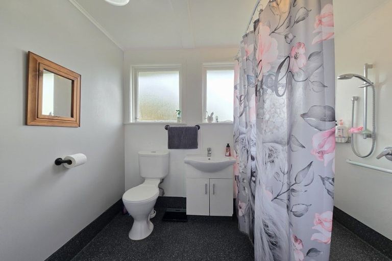 Photo of property in 127 Hoffman Street, Hokitika, 7810