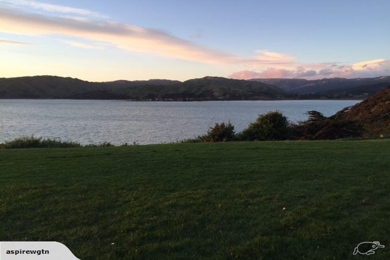 Photo of property in 300a Paremata Road, Whitby, Porirua, 5381