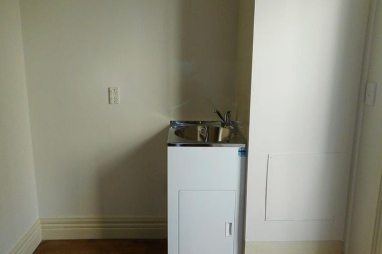 Photo of property in 32 Mein Street, Newtown, Wellington, 6021