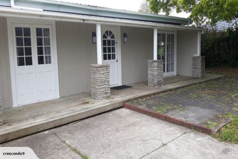 Photo of property in 5 Denver Avenue, Sunnyvale, Auckland, 0612