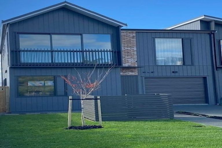 Photo of property in 120 Symes Drive, Red Beach, 0932