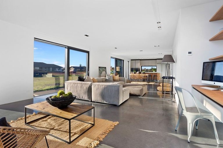 Photo of property in 17 Northside Drive, Waikuku, 7473