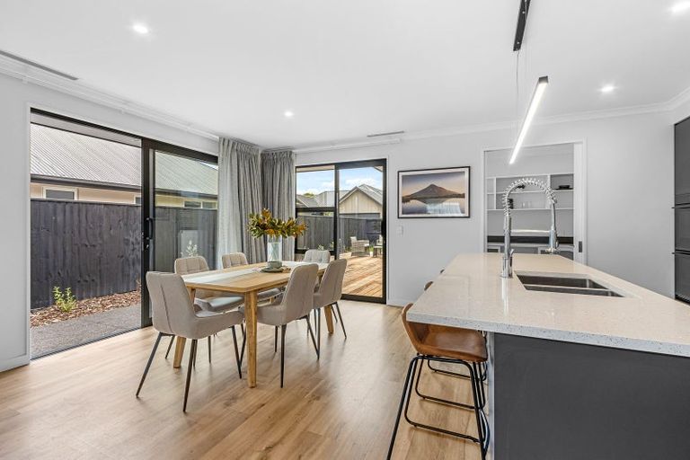 Photo of property in 28 Withers Crescent, Halswell, Christchurch, 8025