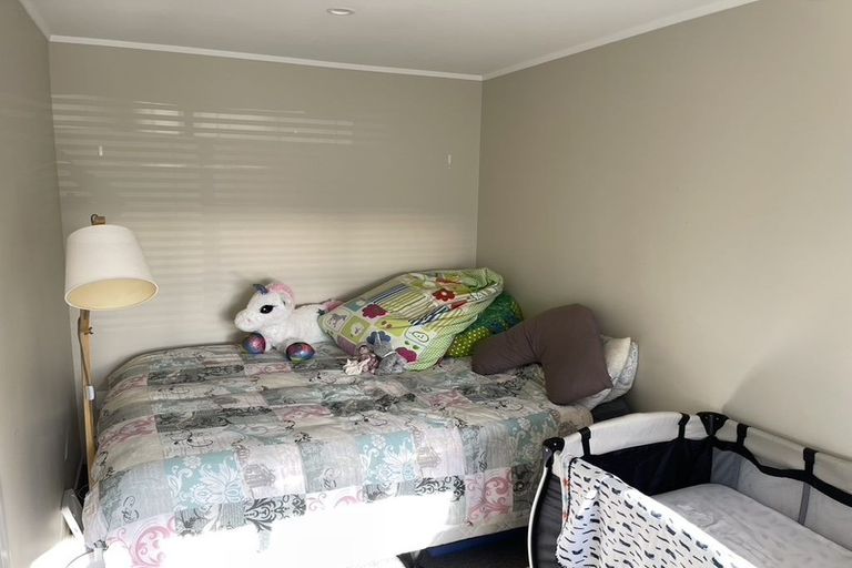 Photo of property in 1/59 Hattaway Avenue, Bucklands Beach, Auckland, 2012